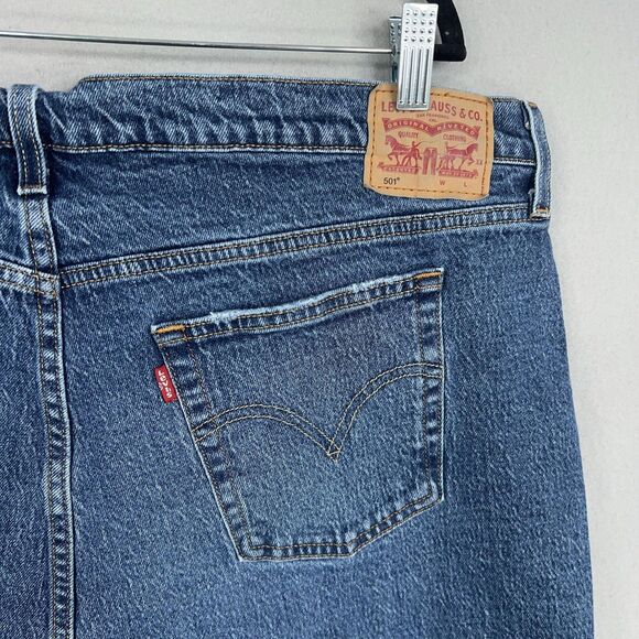 Levis Shorts Womens 20W Blue Denim Cutoff 501 High Rise Button Fly Cowgirl 90s - Picture 8 of 14